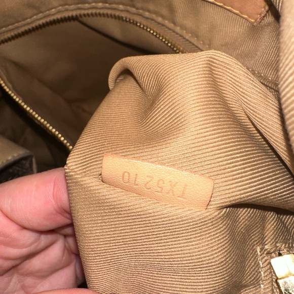 Louis Vuitton Monogram Graceful MM - Picture 9 of 16